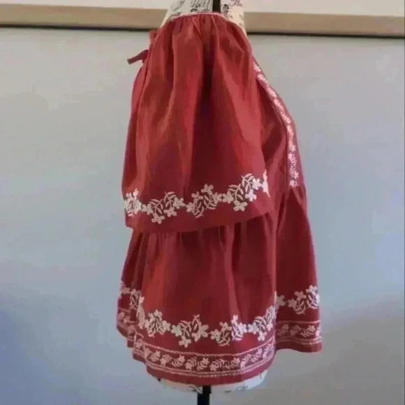 OLD NAVY | Women's Red/White Flutter Sleeved Smocked Embroidered Swing Top - Picture 6 of 8